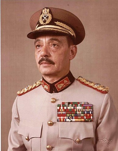 المشير محمد عبد الغني الجمسي وزير الحربية المصري 1974-1978