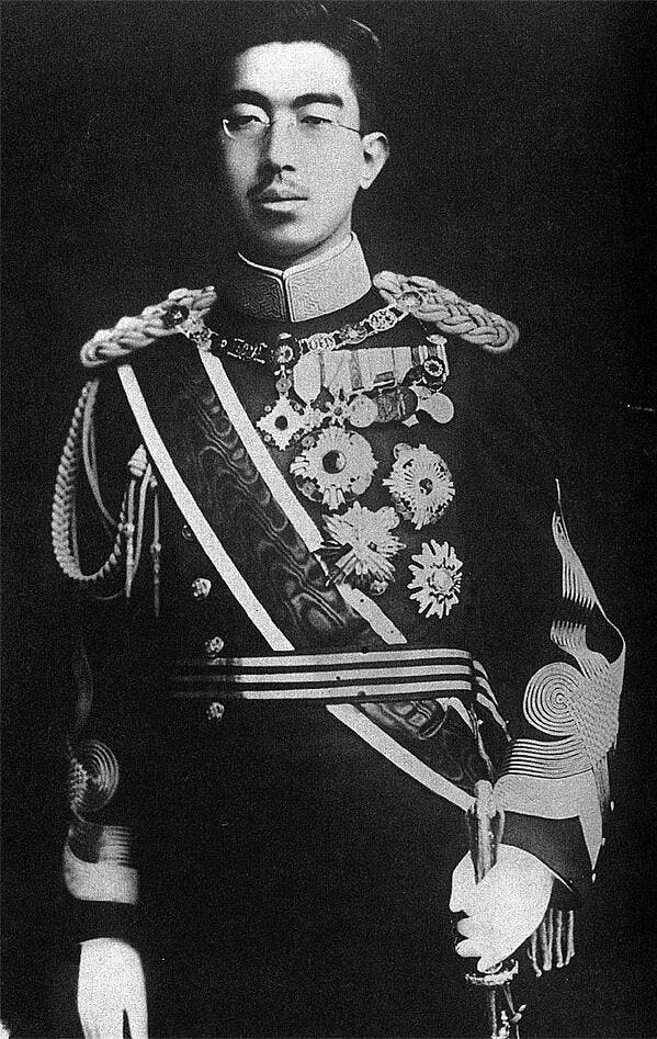 الإمبراطور الياباني هيرو هيتو